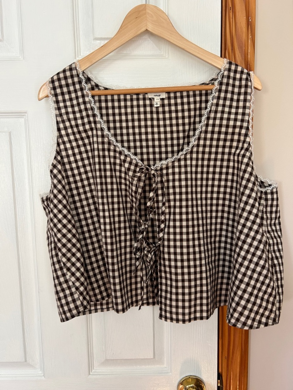 aerie Brown & White Gingham Lace-Trim Tie-Front Camisole Top Not Worn.